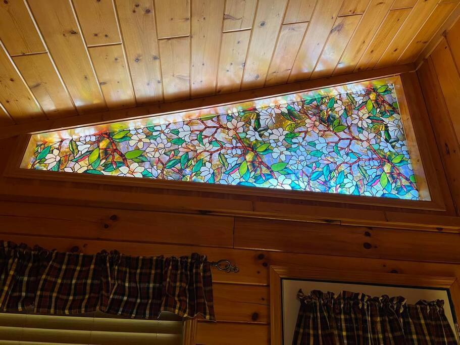 Beary Tale! Your Happily Ever After Starts Here! Sevierville Eksteriør billede