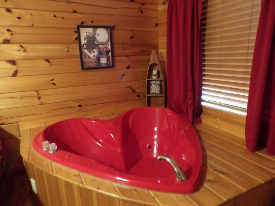 Beary Tale! Your Happily Ever After Starts Here! Sevierville Eksteriør billede