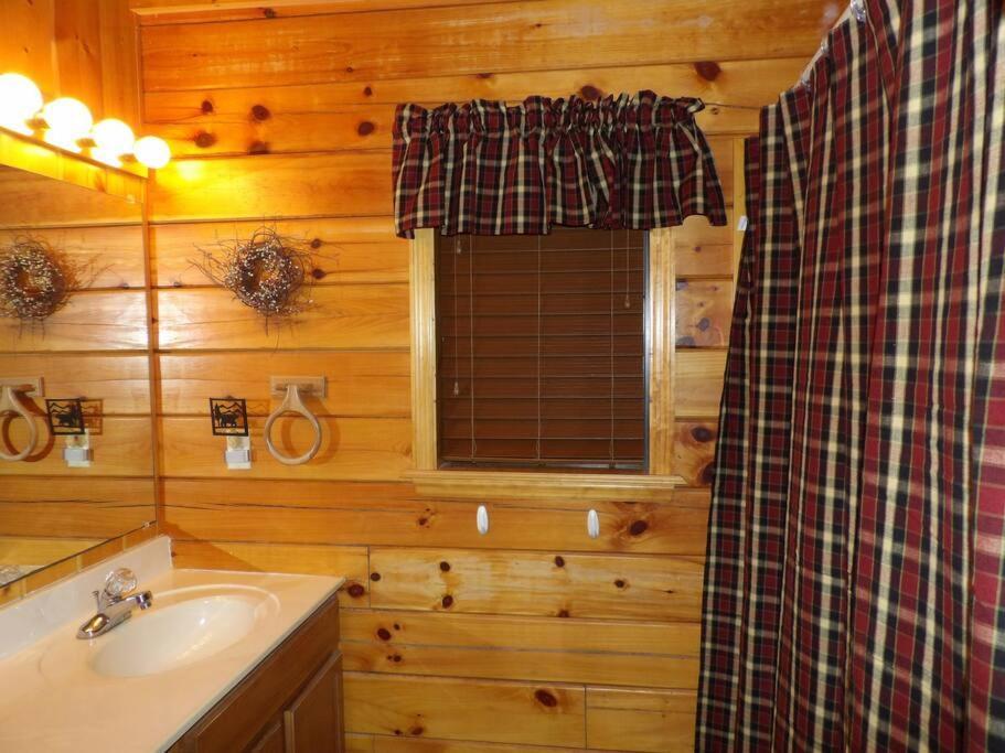 Beary Tale! Your Happily Ever After Starts Here! Sevierville Eksteriør billede